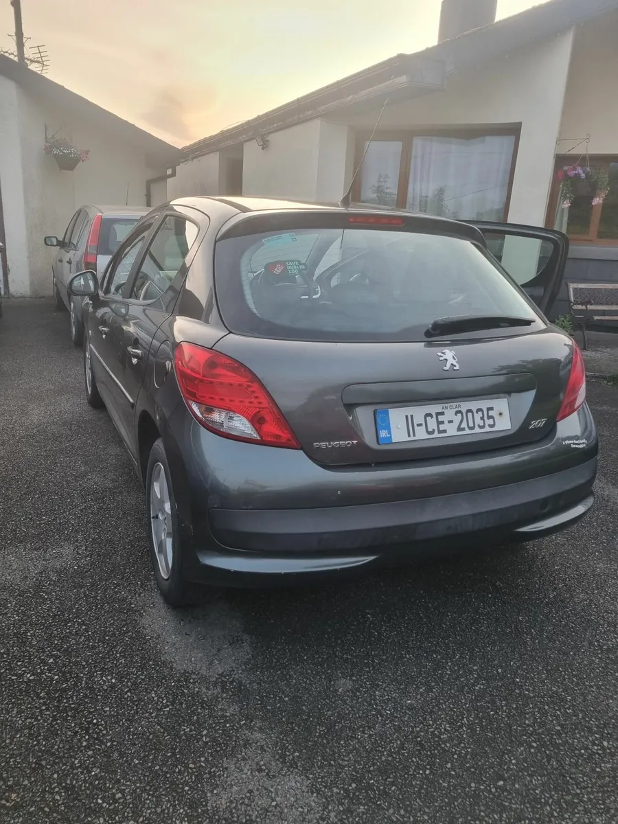 Peugeot 207 2011 - Image 3