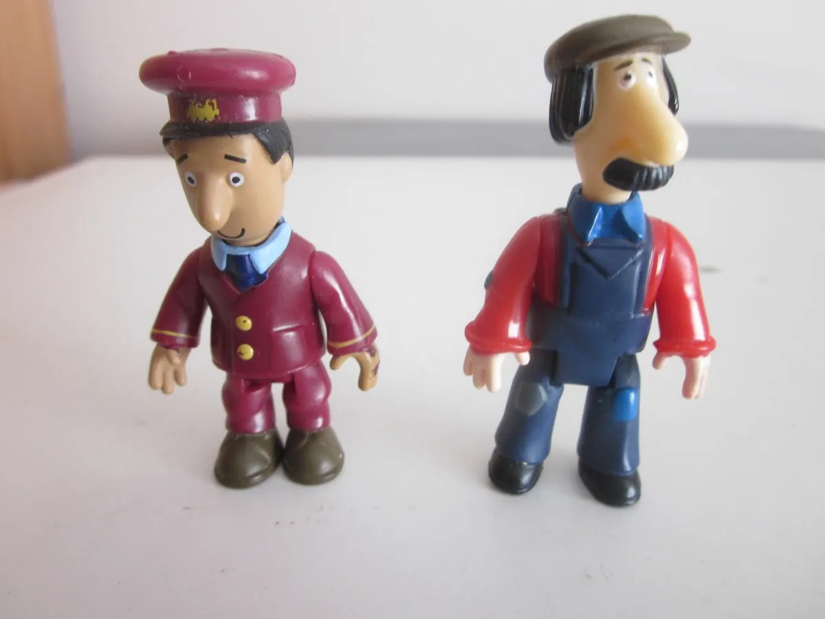 Postman Pat and Ted Glen Figures - Image 1