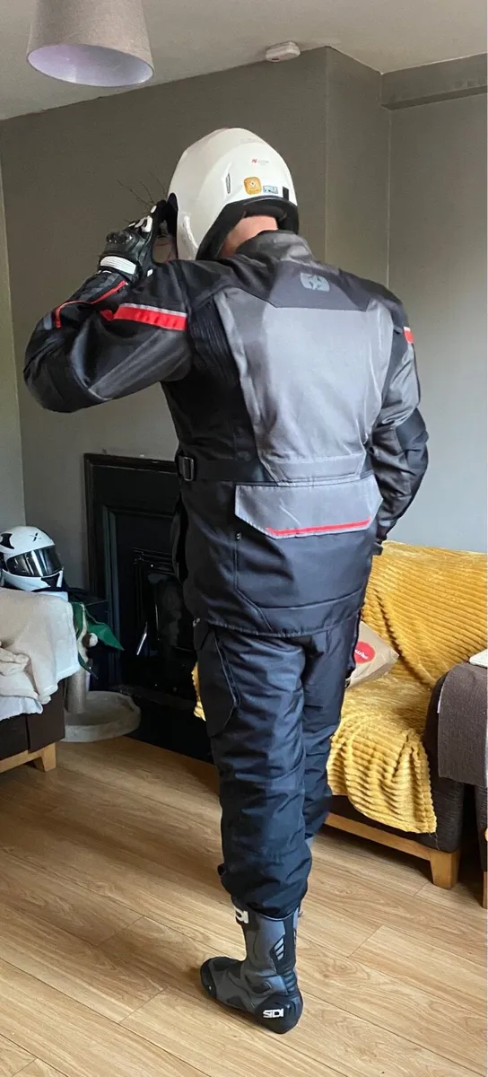 Oxford Montreal 4.0 4 season jacket and trousers - Image 3