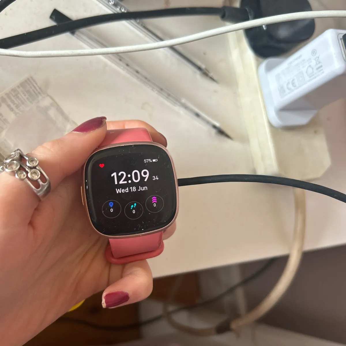 Fit bit versa 4 - Image 1