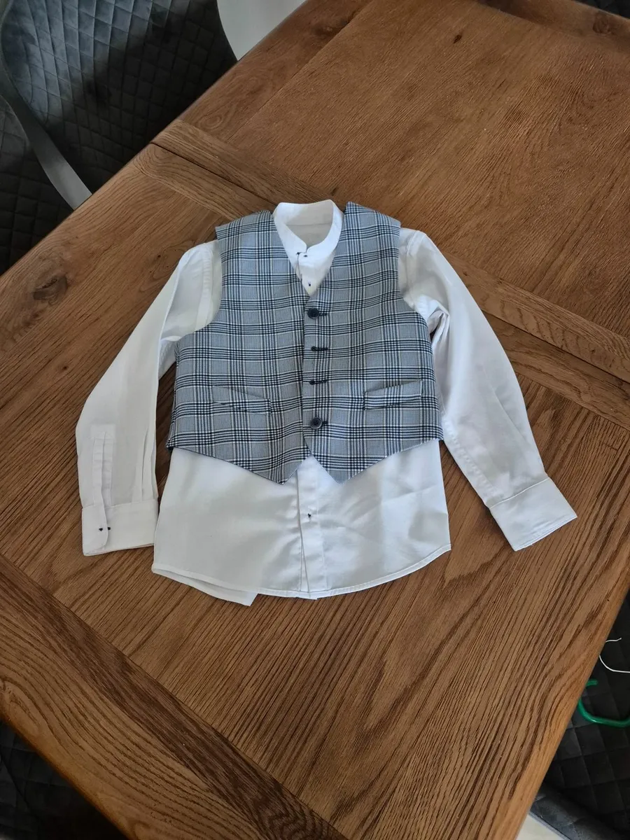 3 piece boys suit - Image 2