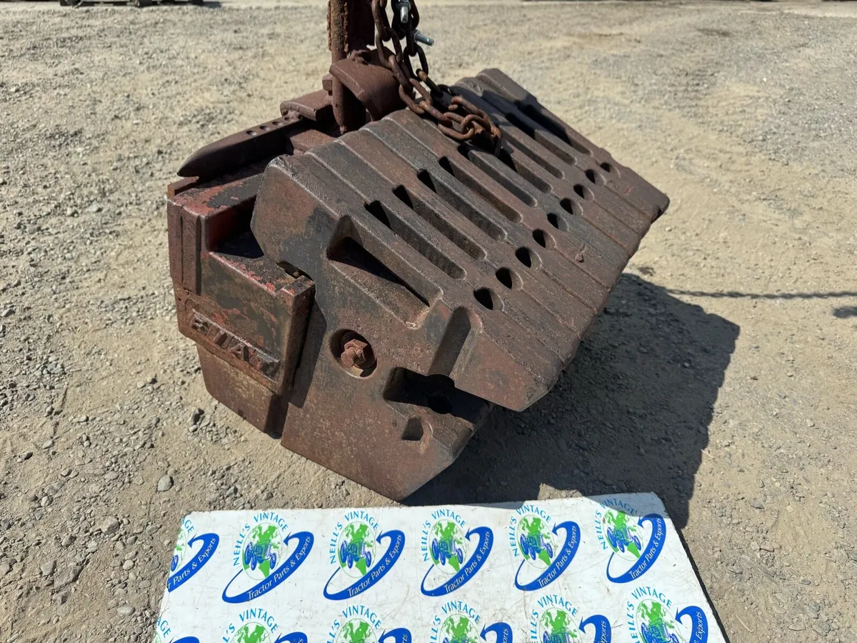 Fiat Tractor Front Weights & Carrier - Image 1