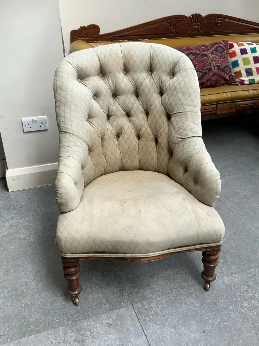 Antique arm chair - Image 1