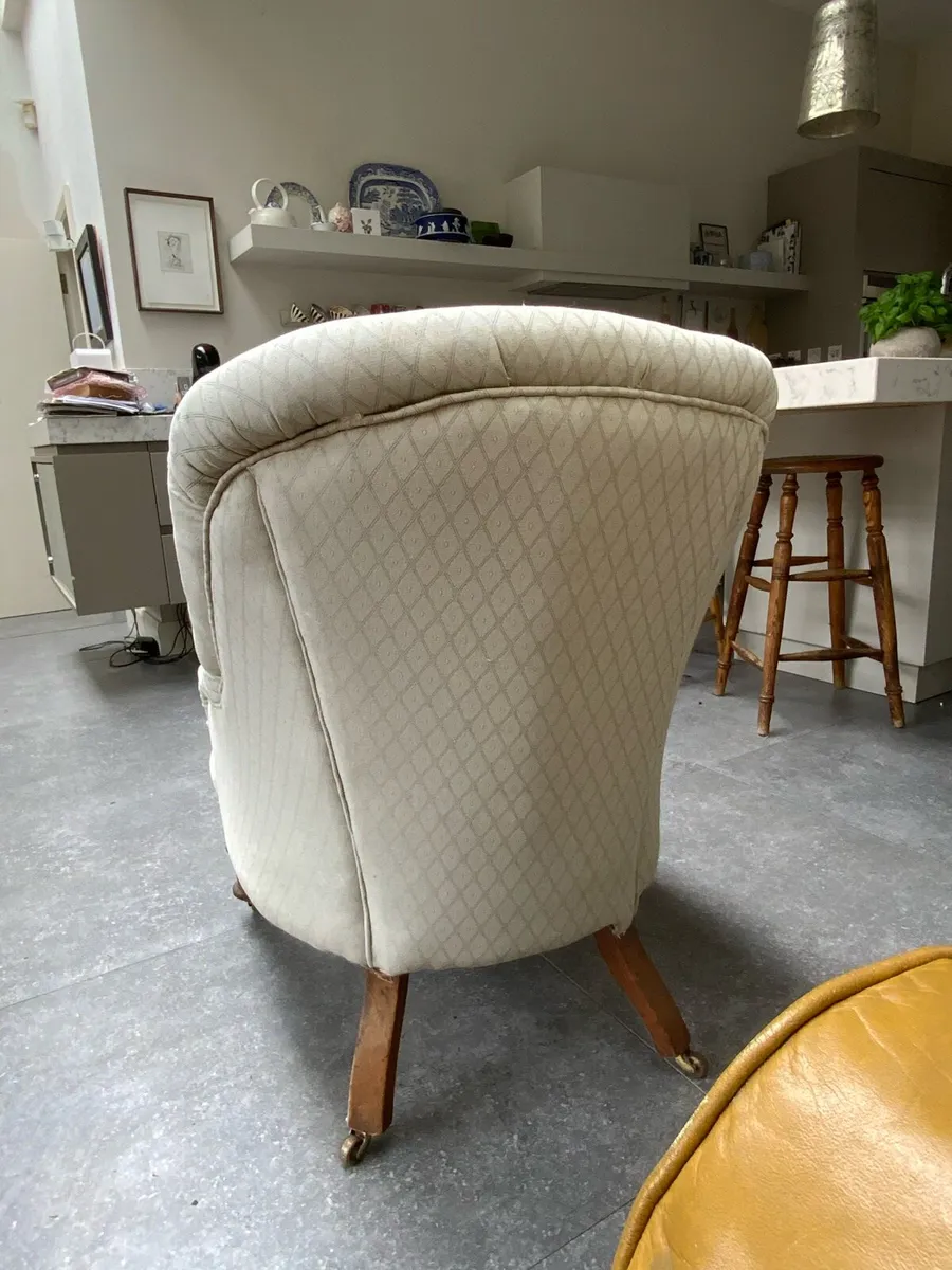 Antique arm chair - Image 2