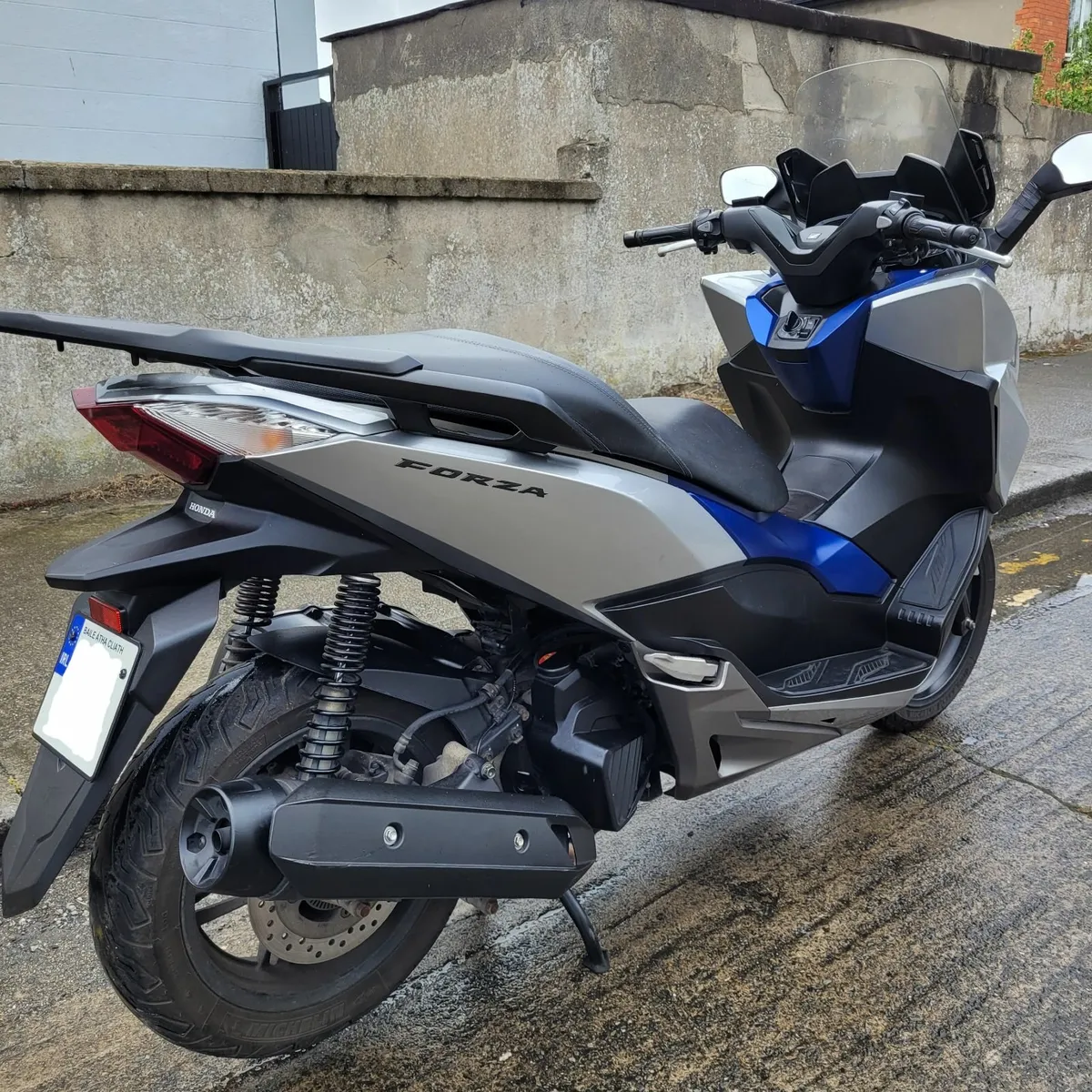 Honda Forza 125 - Image 3