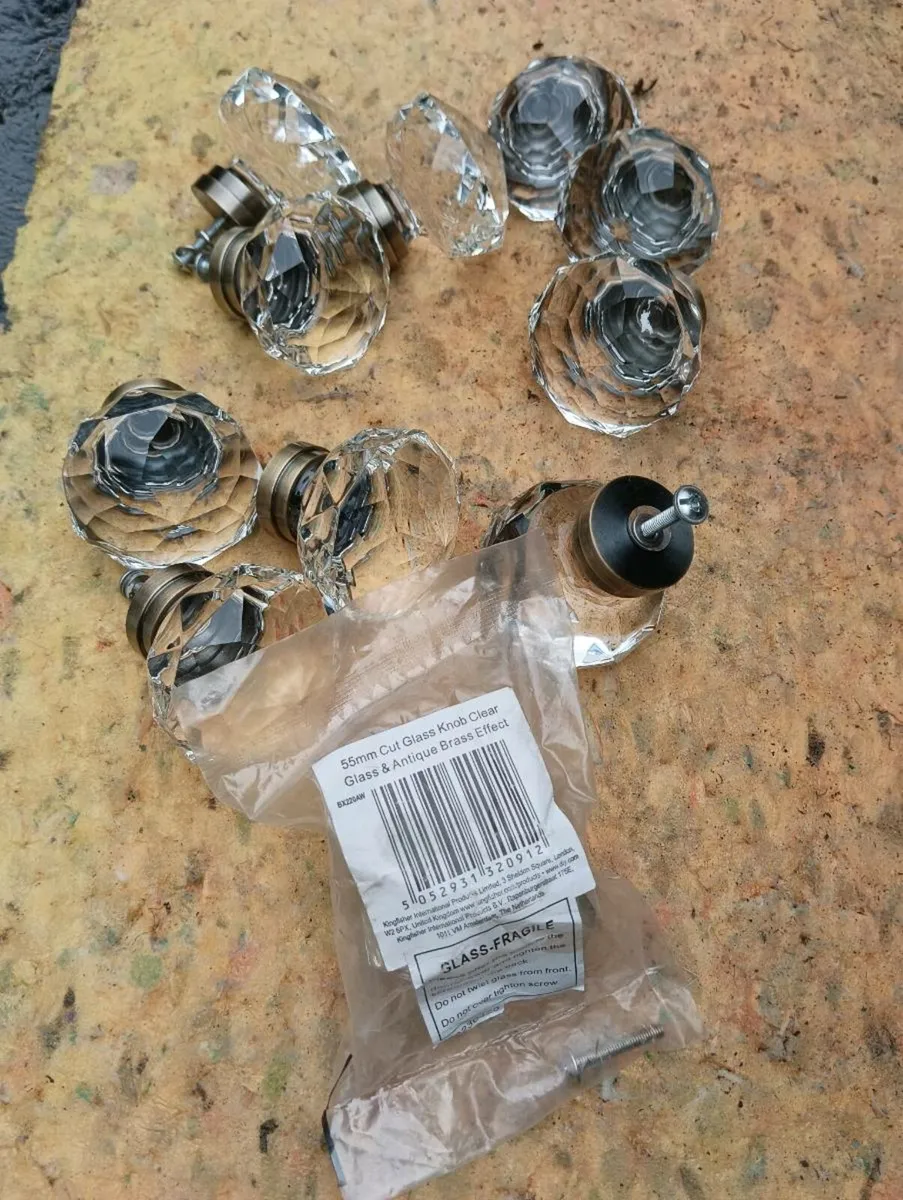 12 NEW dressing table glass ,chrome knobs - Image 1