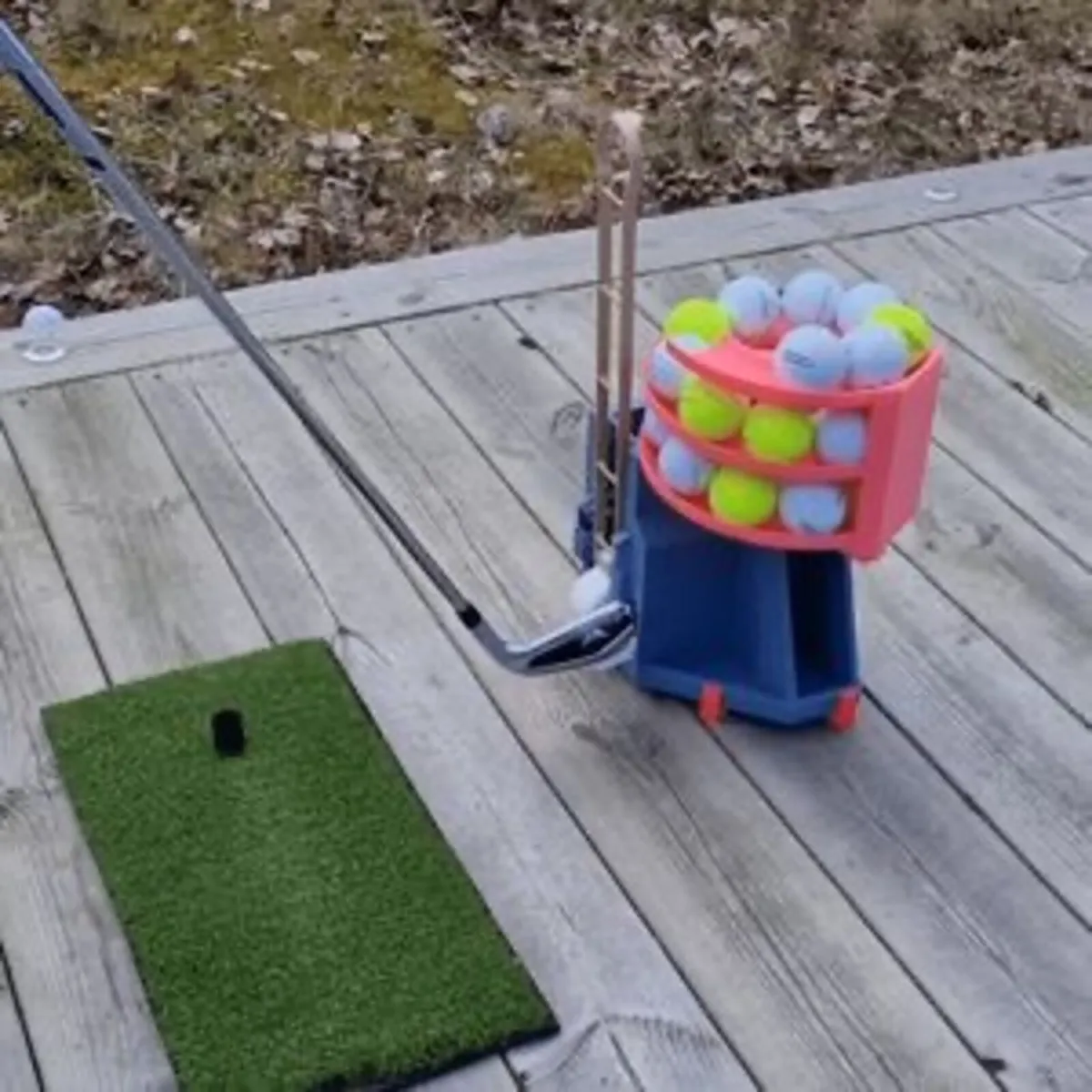 Golf ball dispenser - Image 2