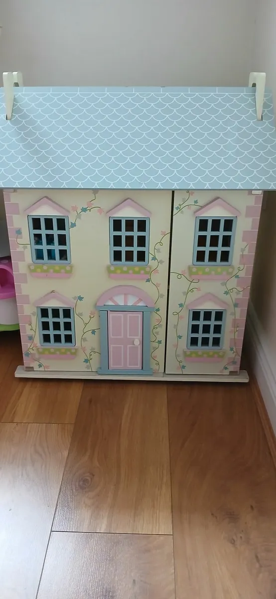 Doll House - Image 1