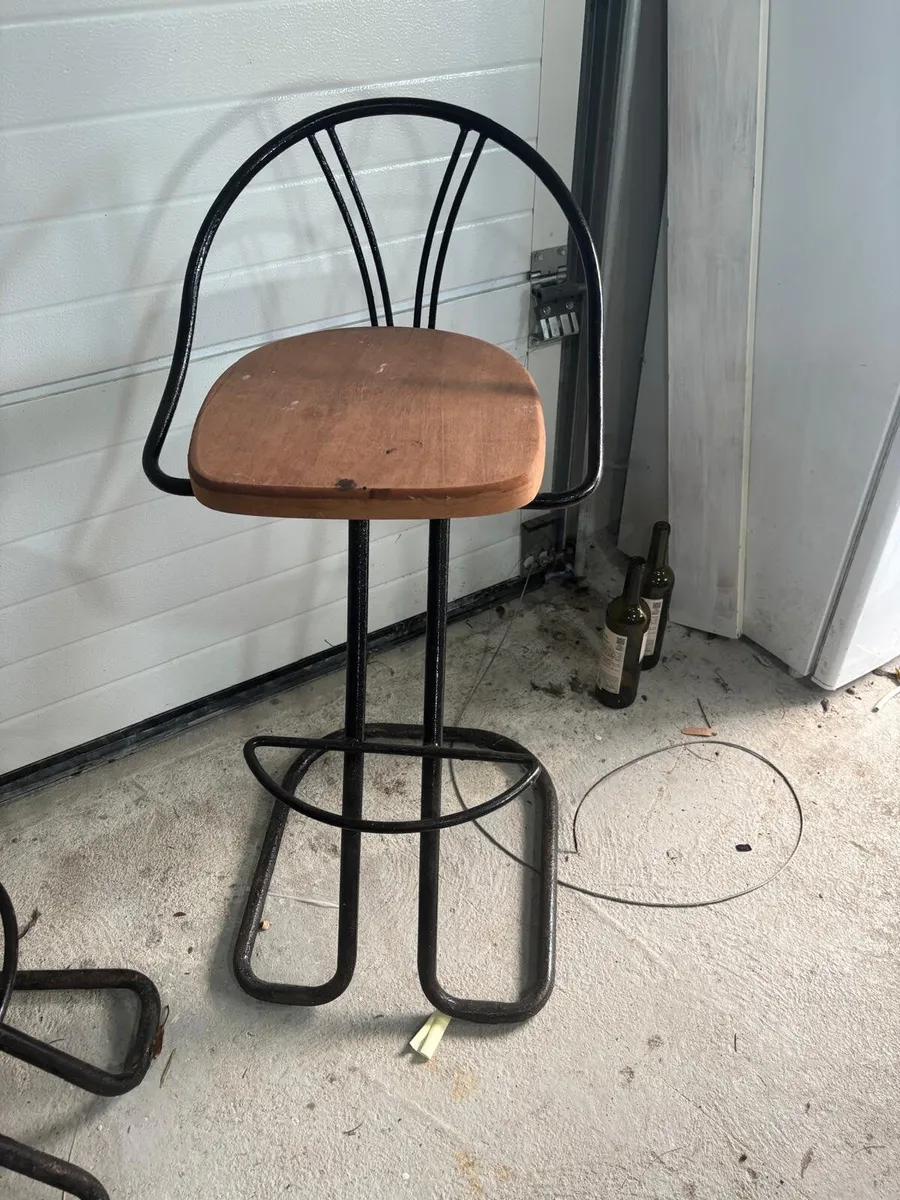 High stools - Image 2