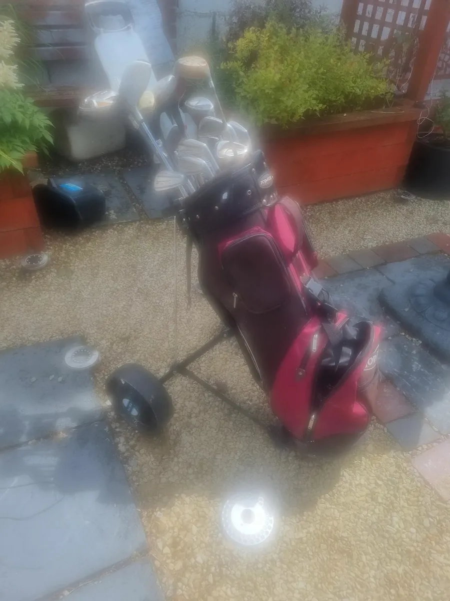 Golf clubs