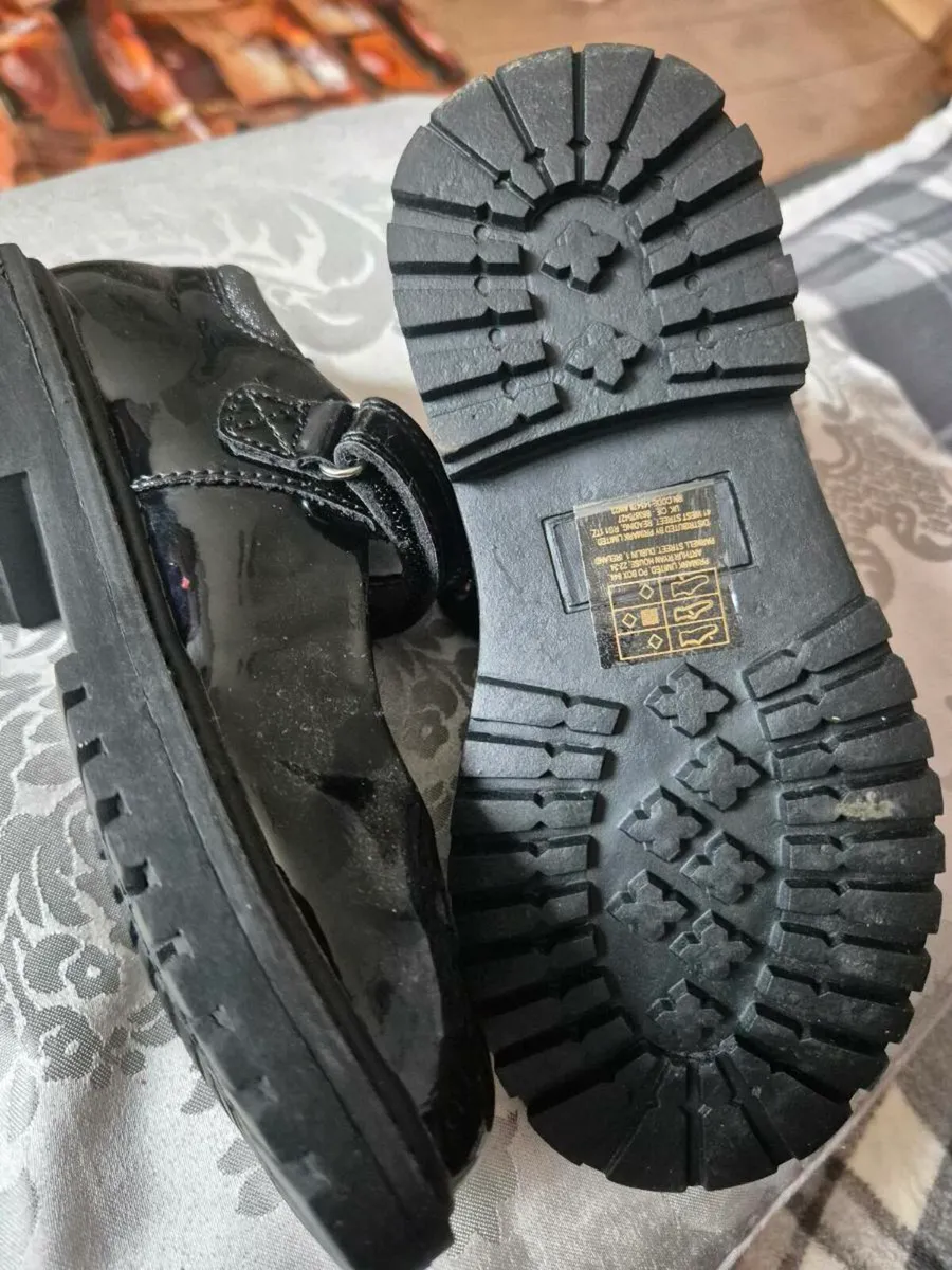 New school shoes - Image 3