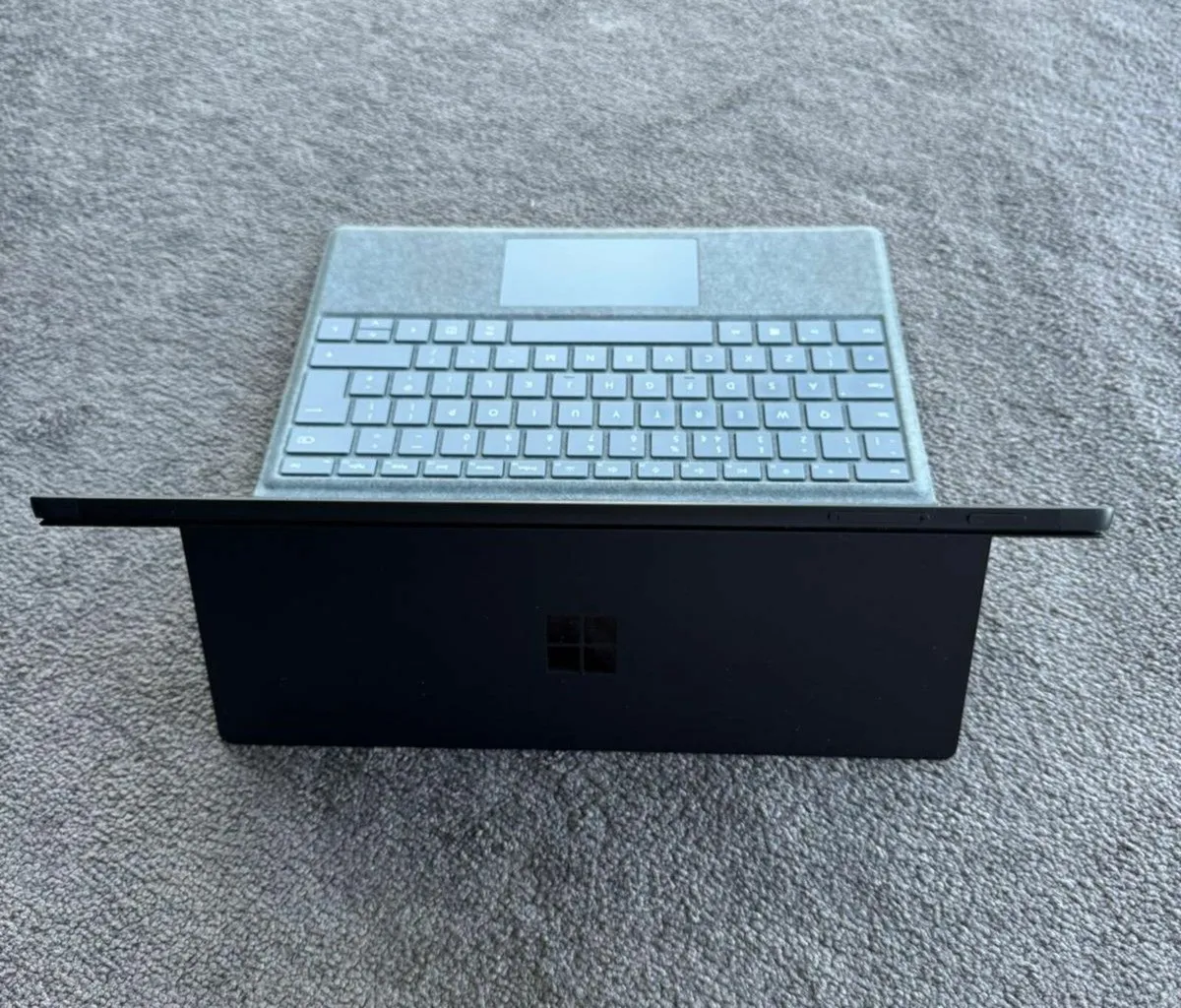 Microsoft Surface Pro 7 - Image 2