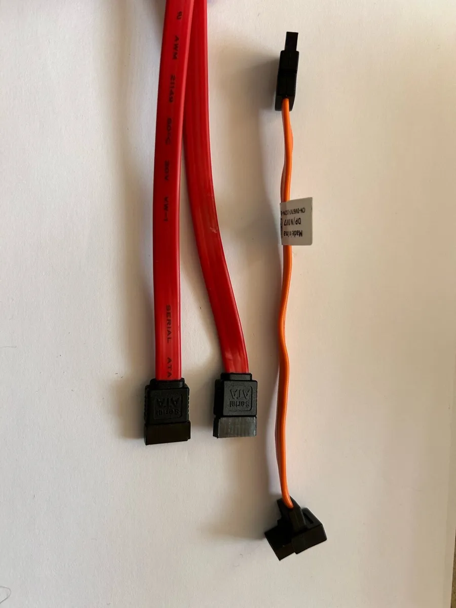 Sata cable - Image 1