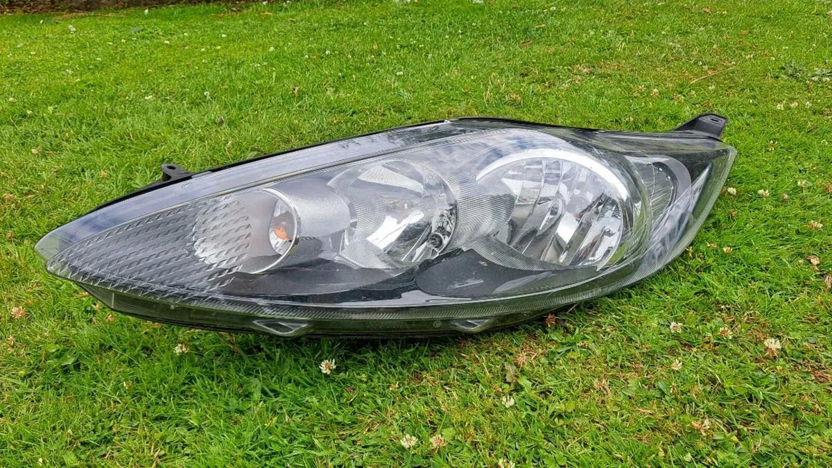 Ford Fiesta Headlights - Image 4