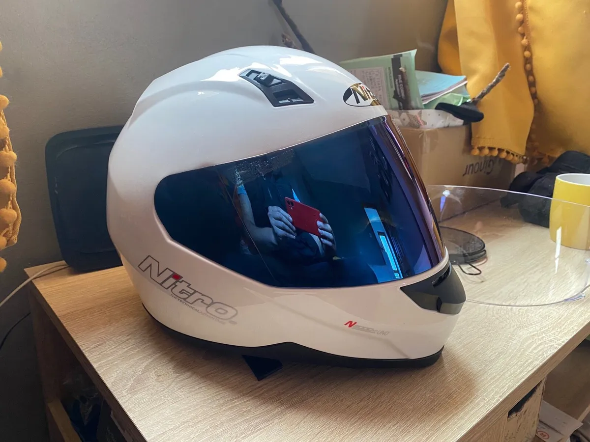 motorbike helmet - Image 1