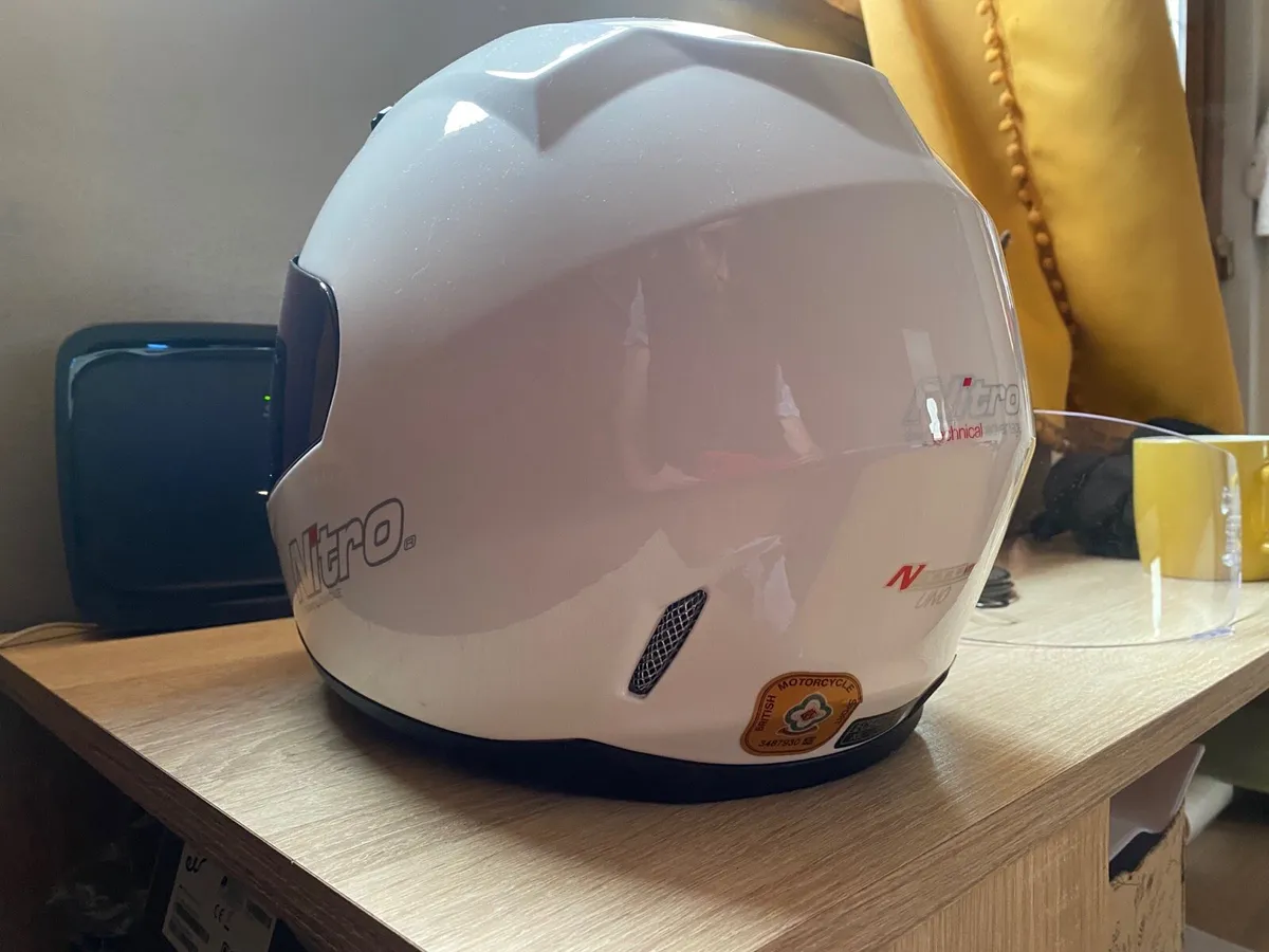 motorbike helmet - Image 4