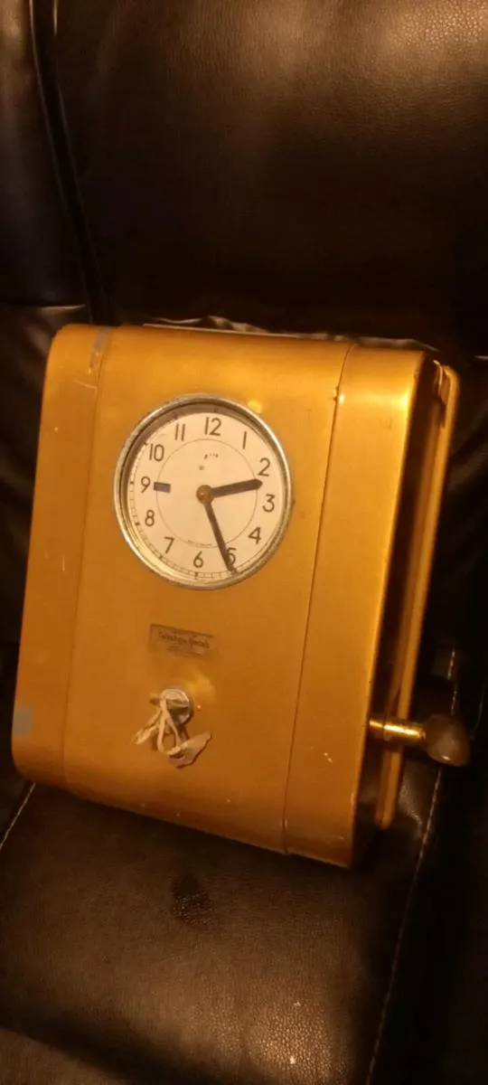 Antique Industrial card clock in Machine - Image 3