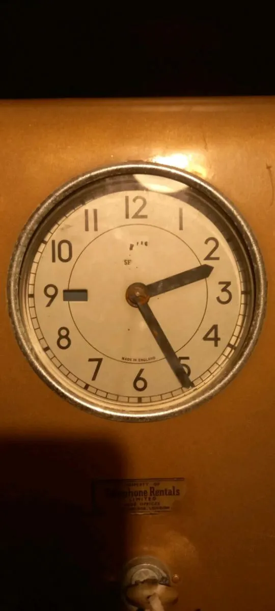 Antique Industrial card clock in Machine - Image 4