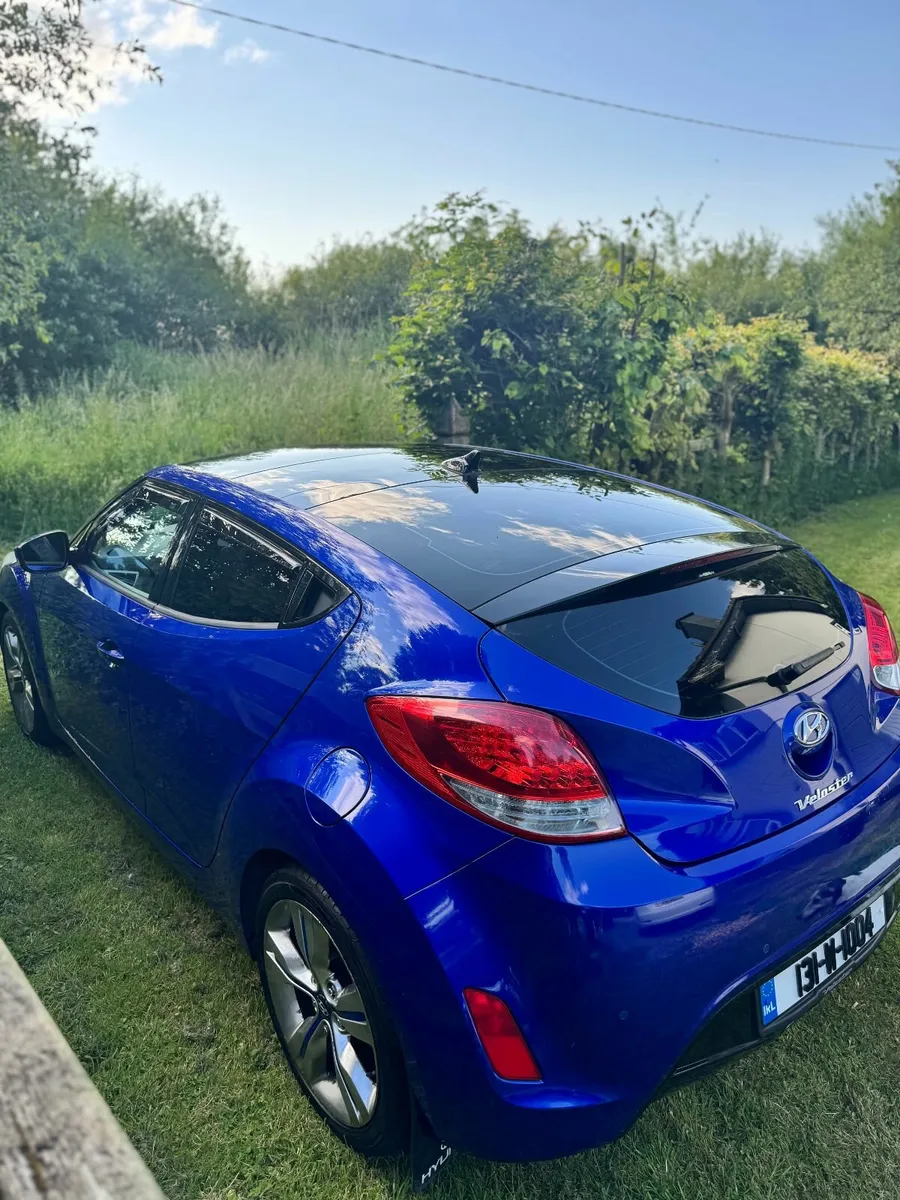 Hyundai Veloster 2013 - Image 1