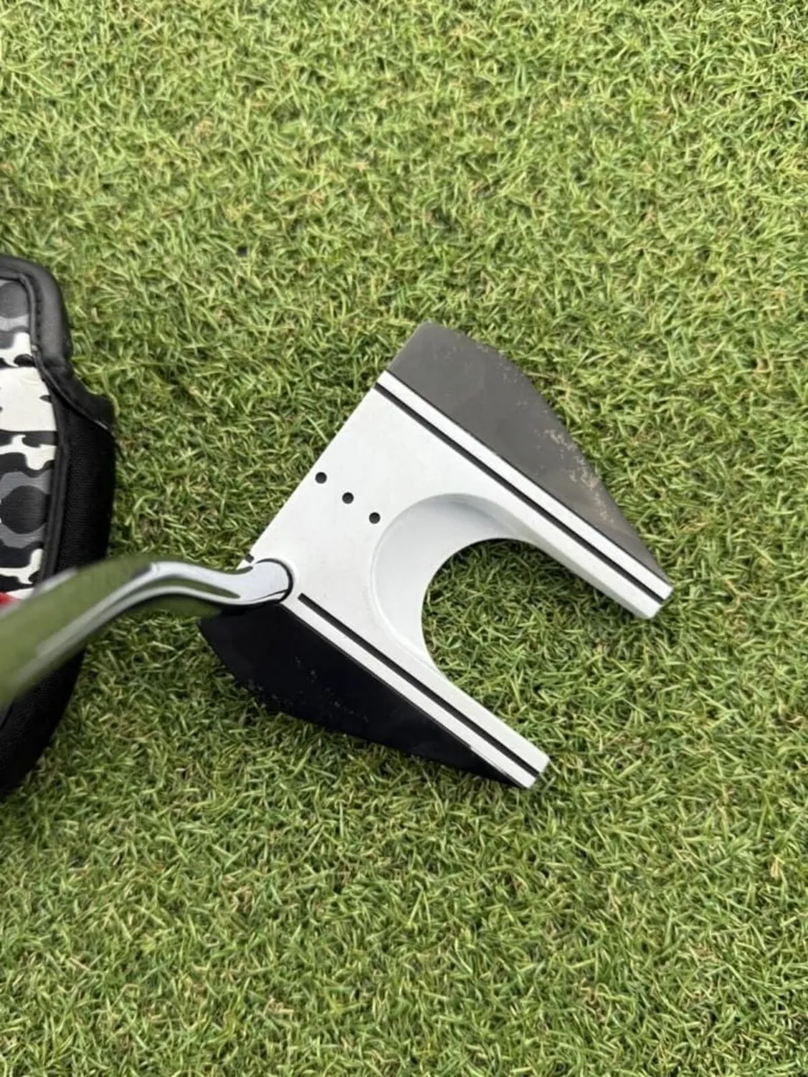 ODYSSEY TANK 7V PUTTER / 36″ - Image 4