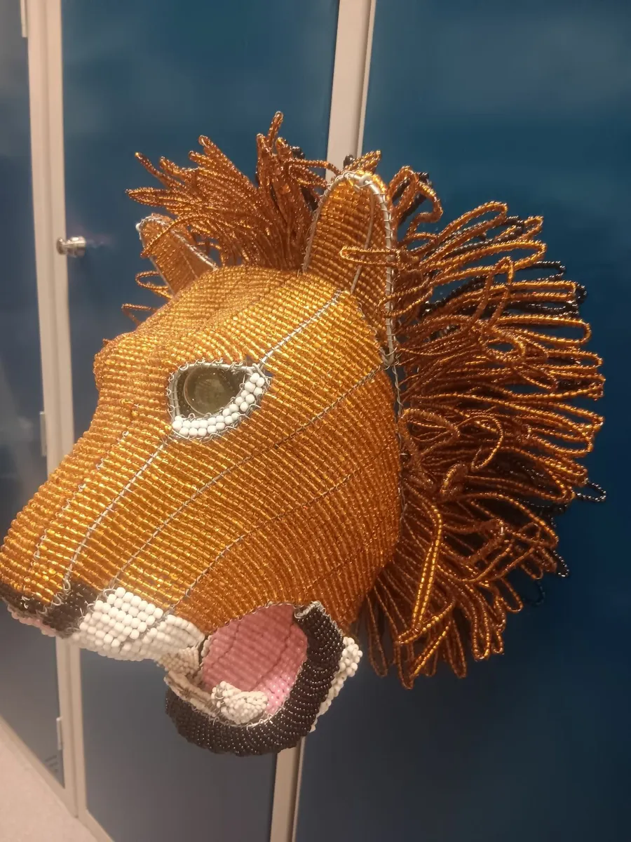 Lion mask wall art - Image 3