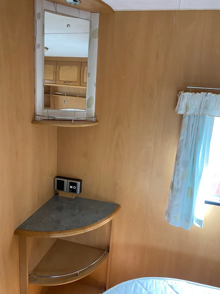 Caravan lunar lexon 4/5 person - Image 4