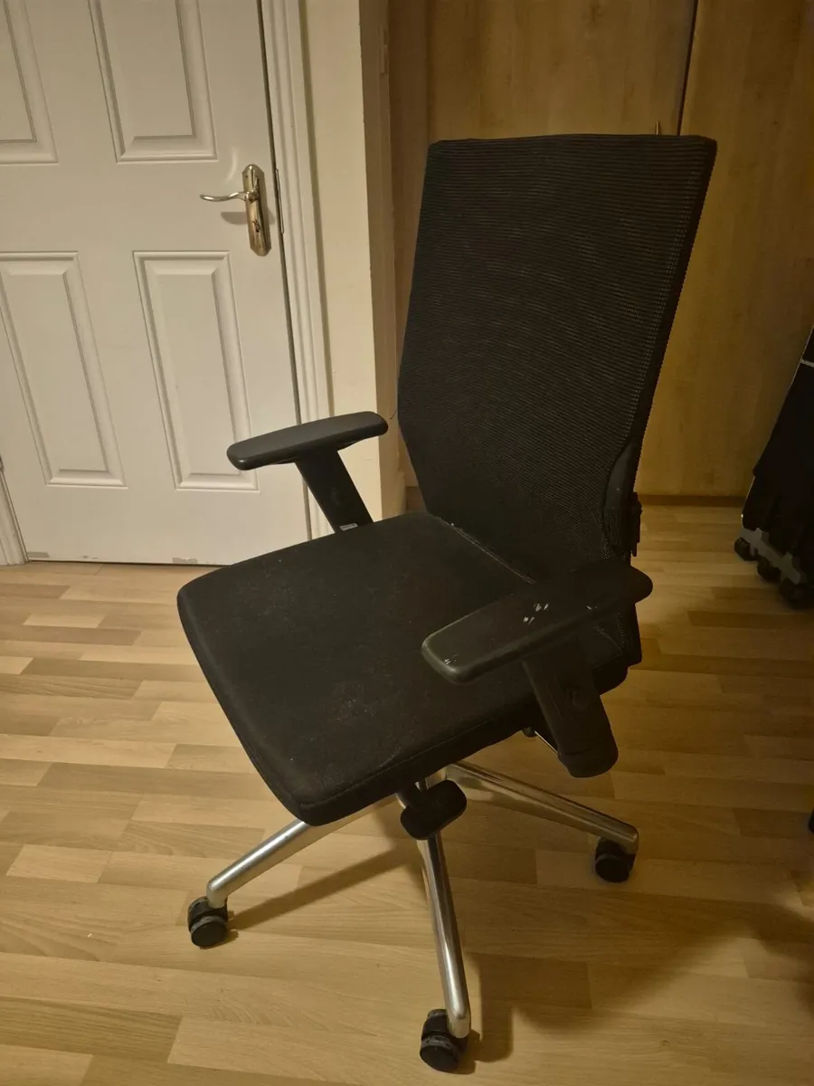 Ikea desk and chair - Image 3