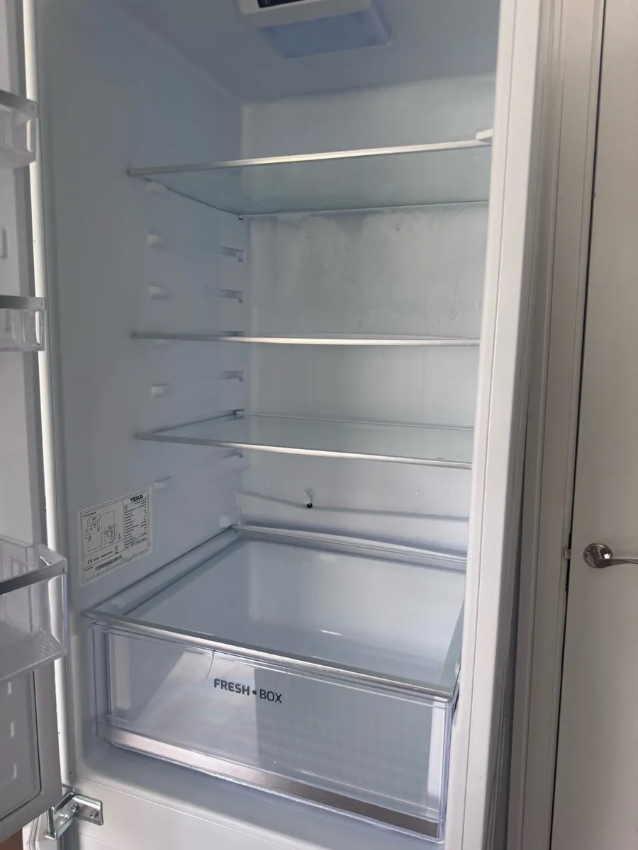 Integrated Fridge Freezer - Image 3