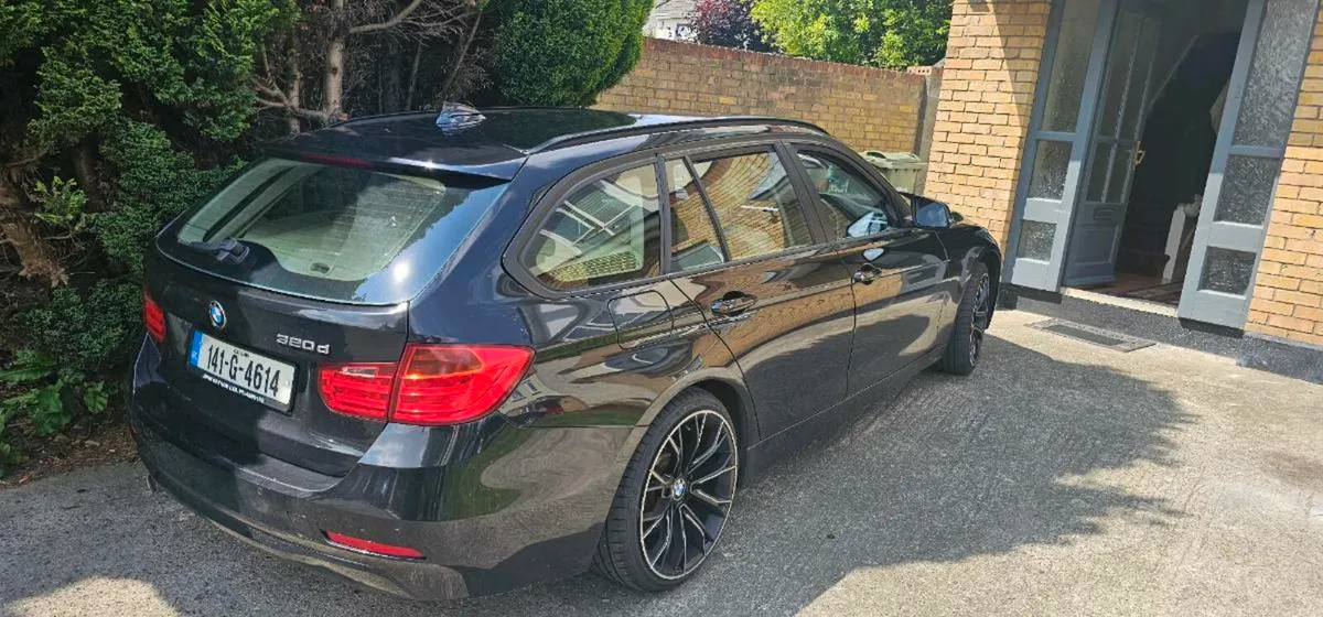 Bmw f30 2014 - Image 2