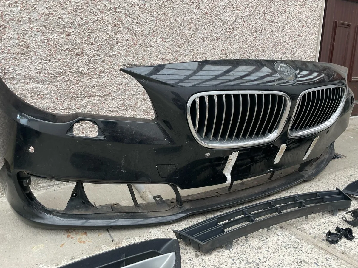 BMW F10 LCI OEM body kit - Image 3
