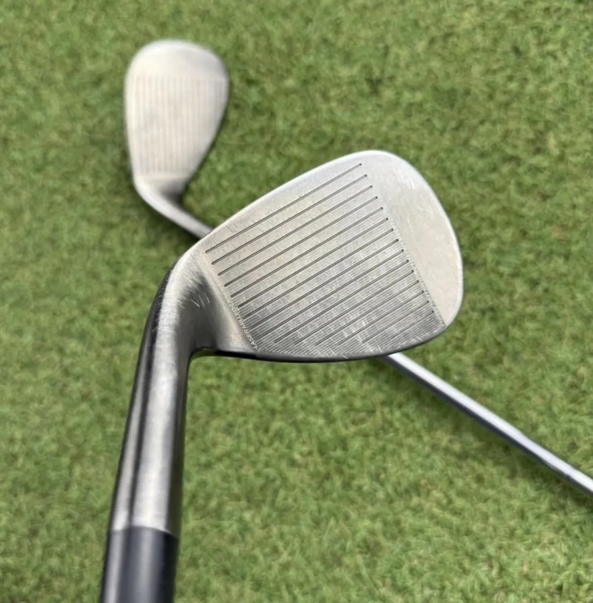 CLEVELAND CG16 WEDGES SW 54°.14 & LW 58°.12 /WEDGE - Image 4