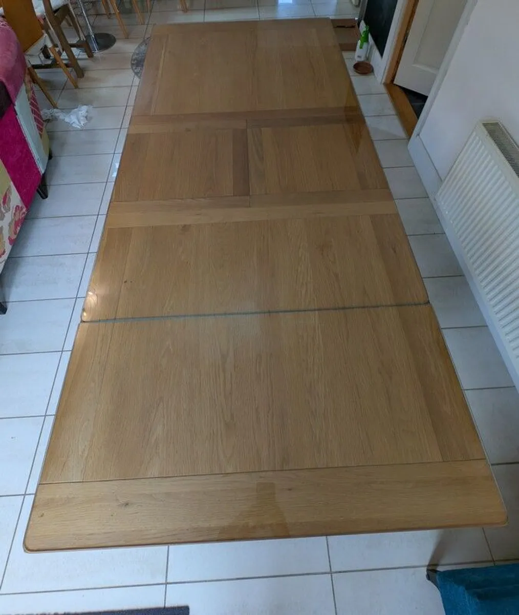 Strawbridge Butterfly Extending Table - Image 3