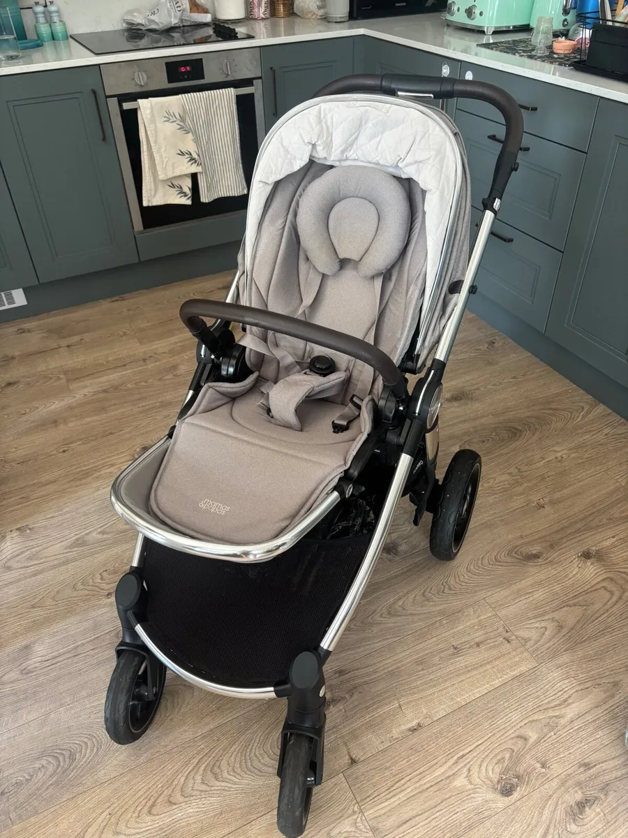 Mamas & Papas Ocarro Travel Set/ Buggy/ Pram - Image 4