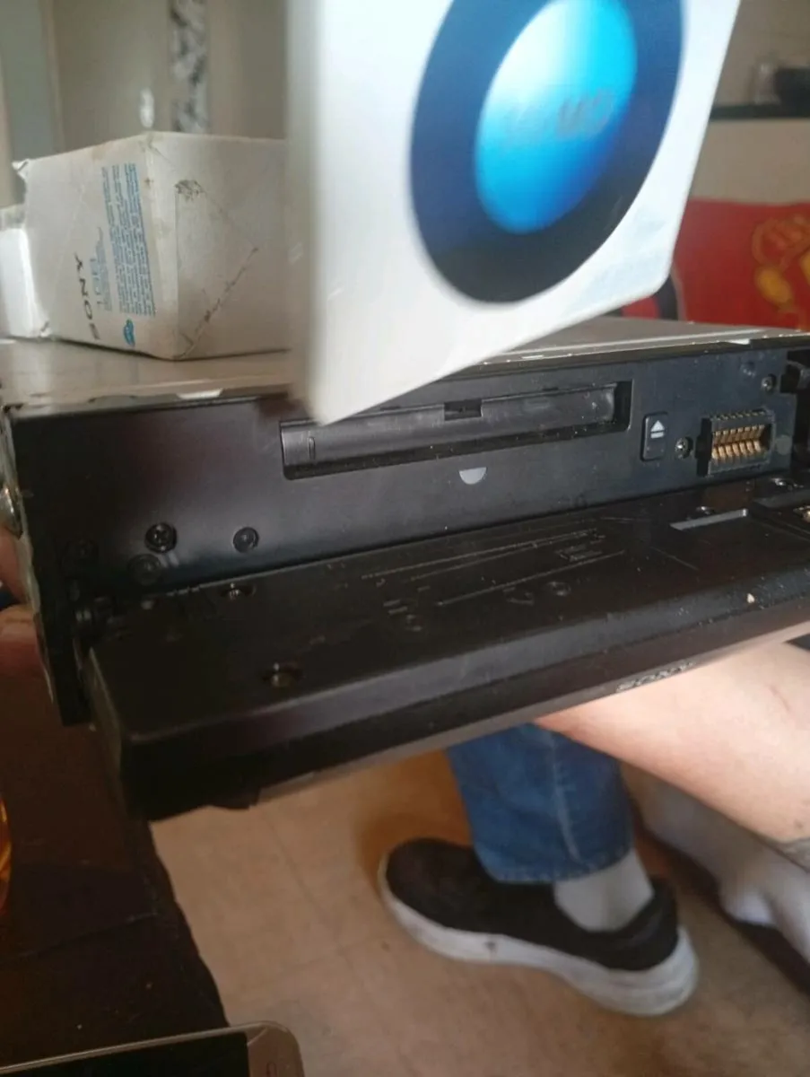 Sony car stereo - Image 2