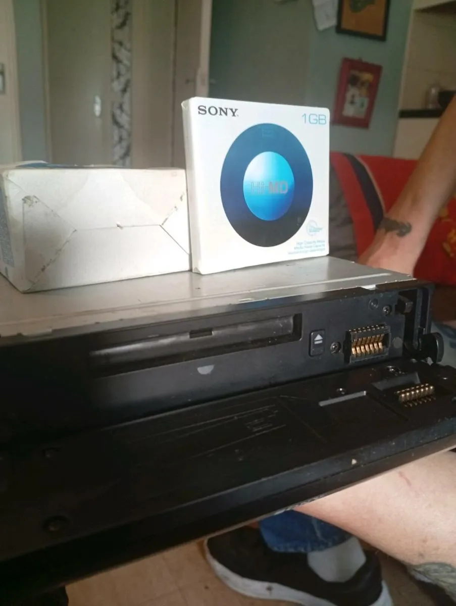 Sony car stereo - Image 3
