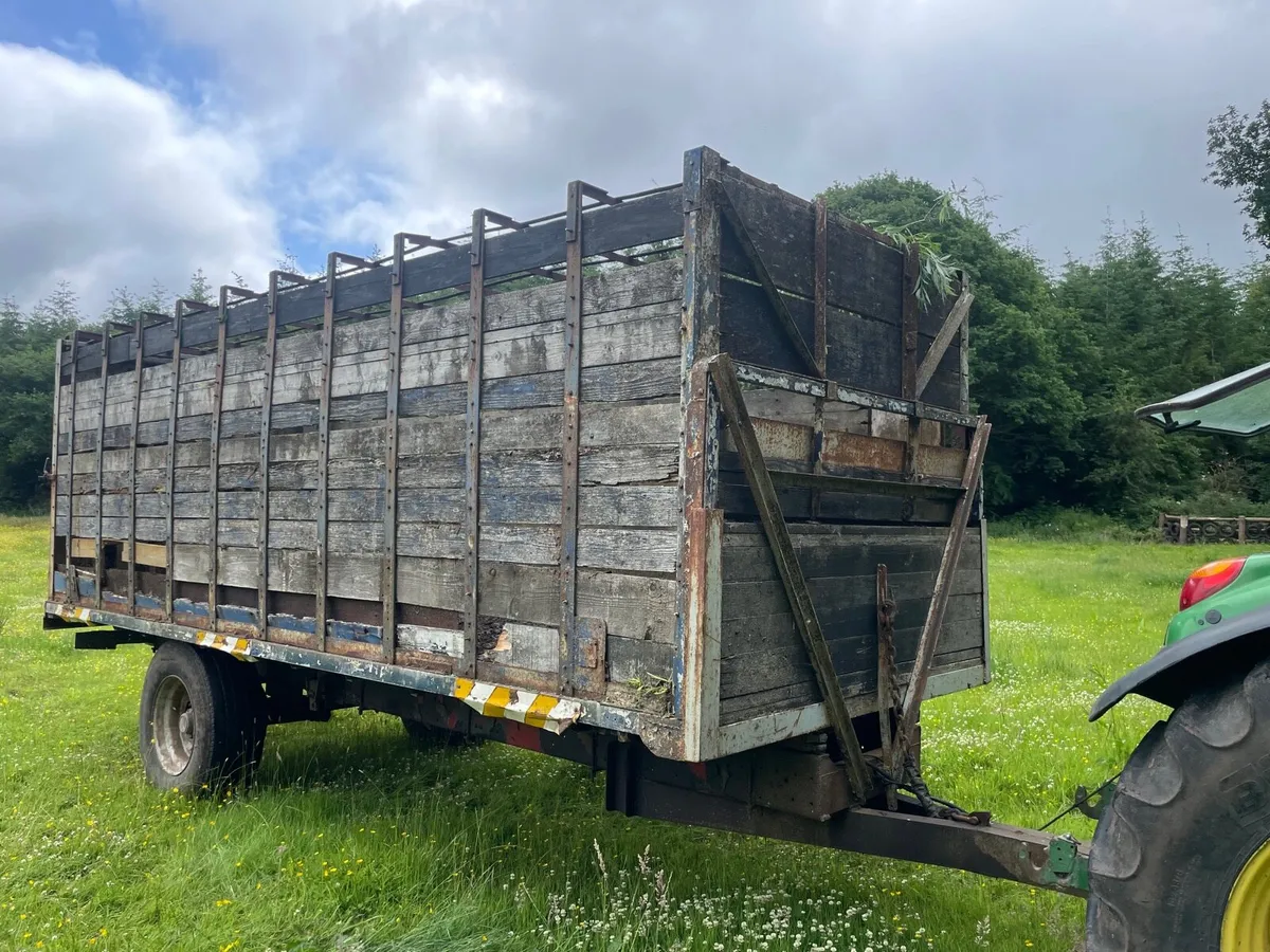 20 ft cattle trailer - Image 3