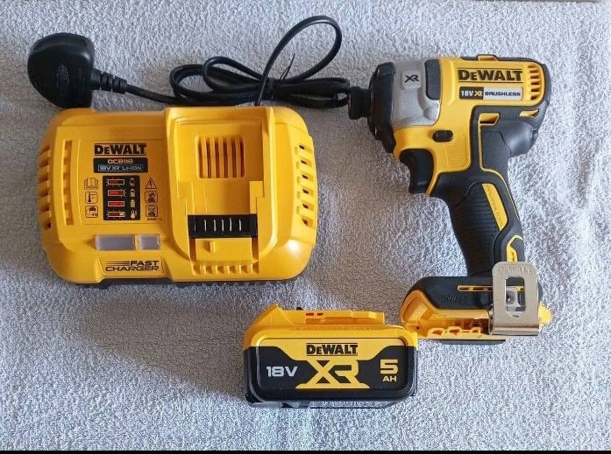 DeWalt DCF887 Charger & Battery (New) - Image 1