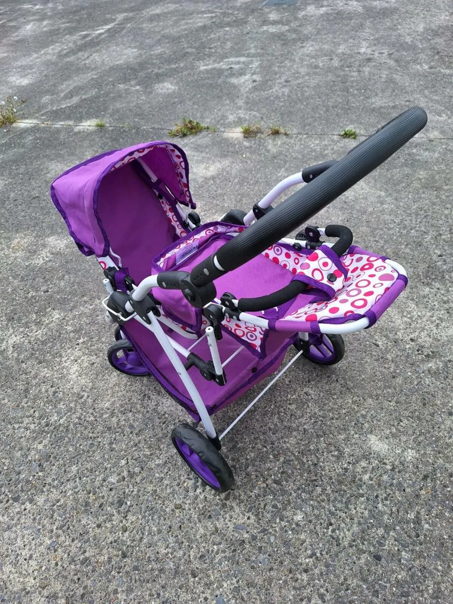 Child's dolls pram