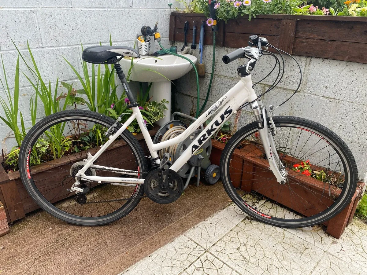 ARKUS CROSS 1200 hybrid bike 28 inch - Image 1