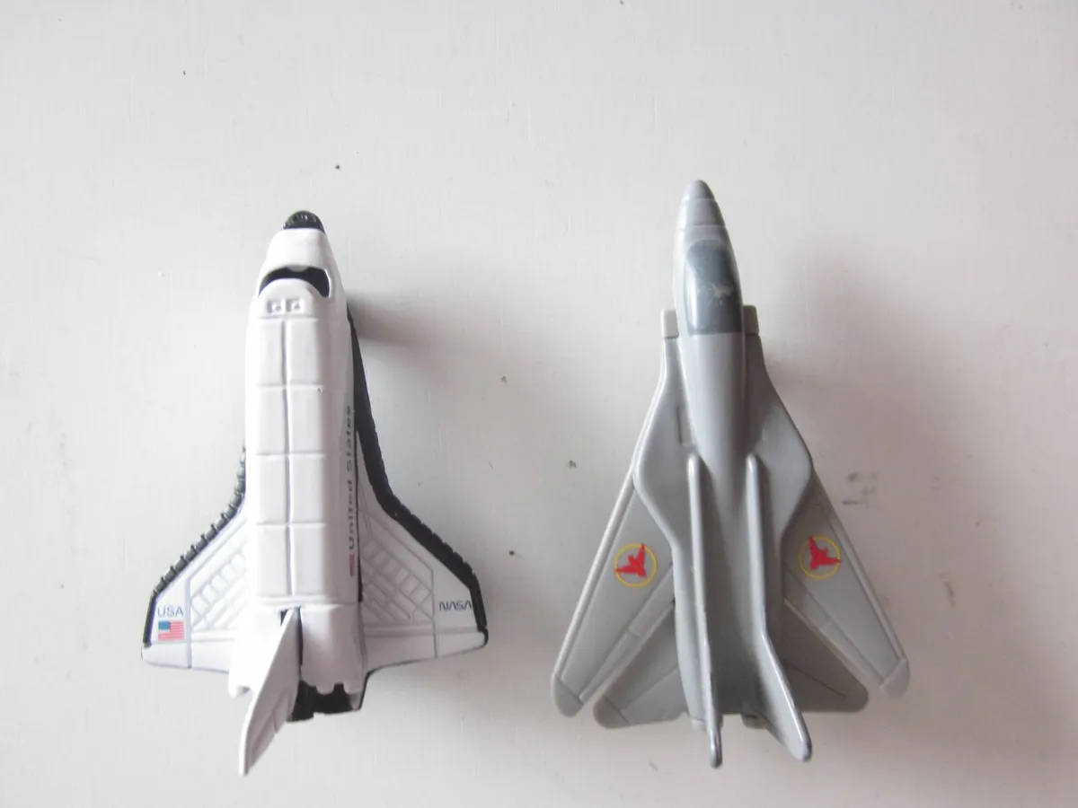 2019 Matchbox Swing Wing Fighter Jet & Siku Space - Image 4