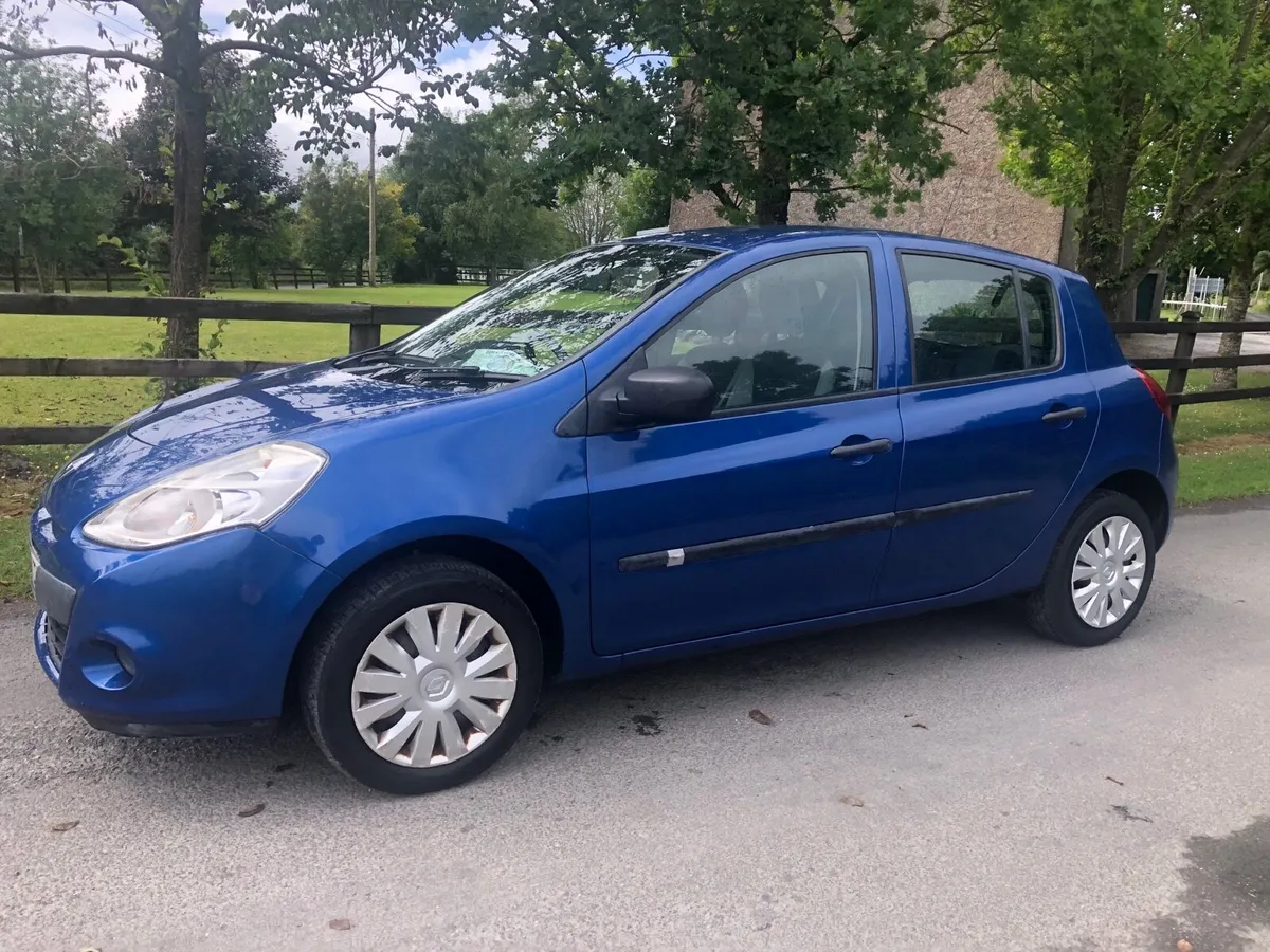 RENAULT CLIO AS NEW LITTLE KMS MINT - Image 3
