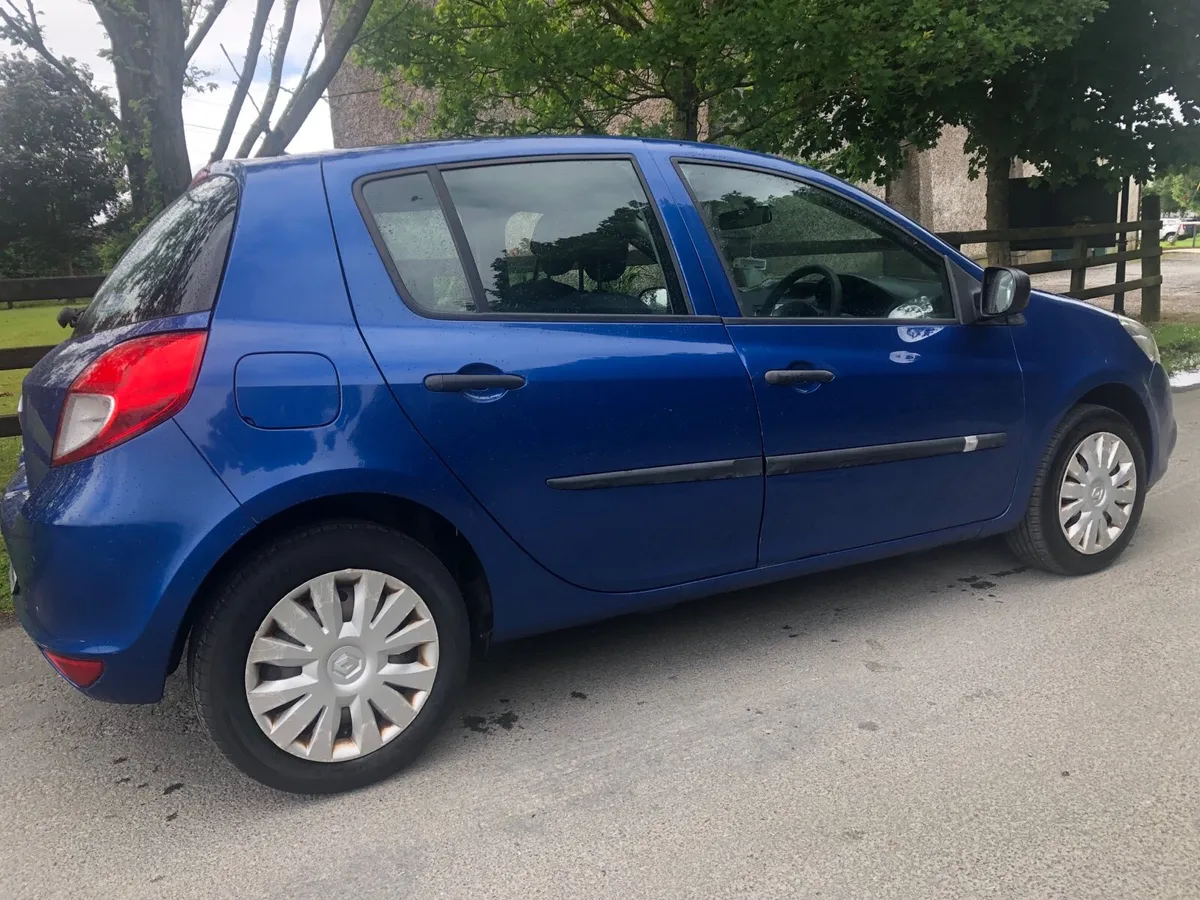 RENAULT CLIO AS NEW LITTLE KMS MINT - Image 4