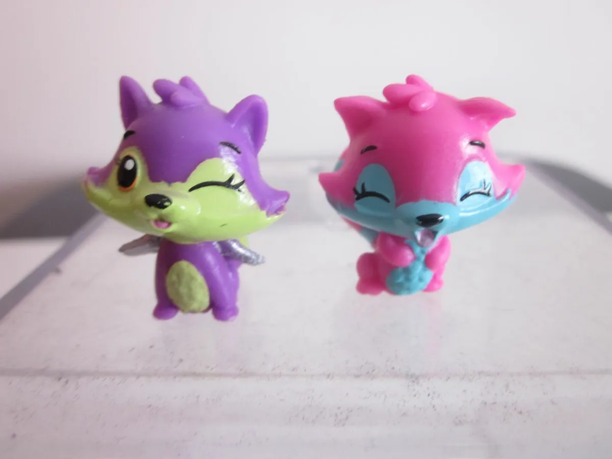 Hatchimals RaspoonΠnk RacoonGiggleGrove Figs - Image 1