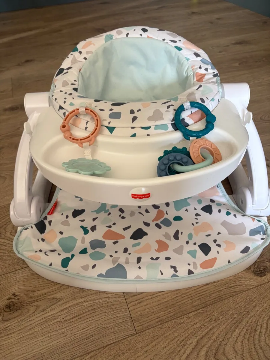 Fisher-Price Baby Chair (sit-me-up floor seat) - Image 1