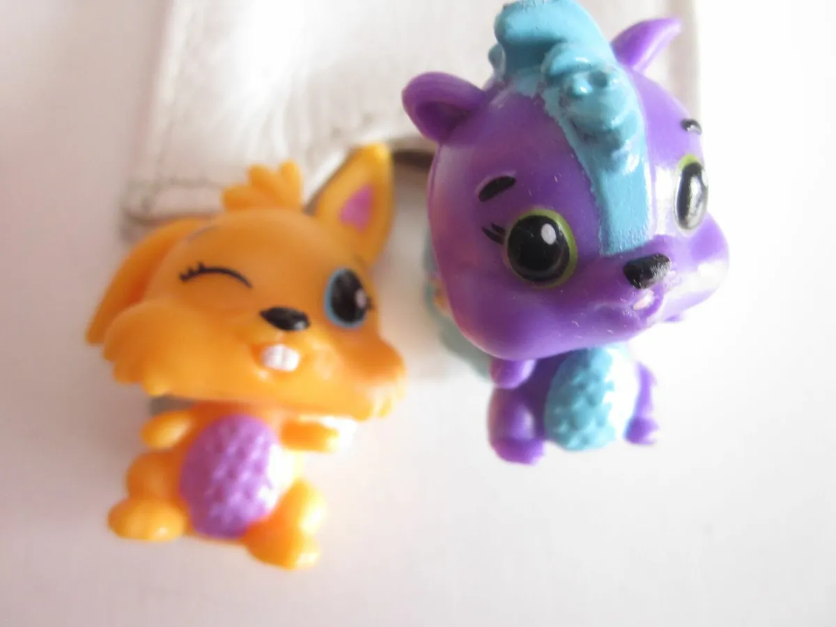 Hatchimals Bunwee Orange and  Purple Skunk - Image 4