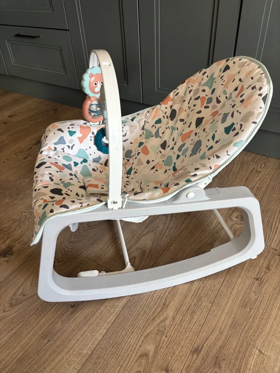Fisher-Price Infant-to-Toddler Rocker -Terrazzo - Image 4