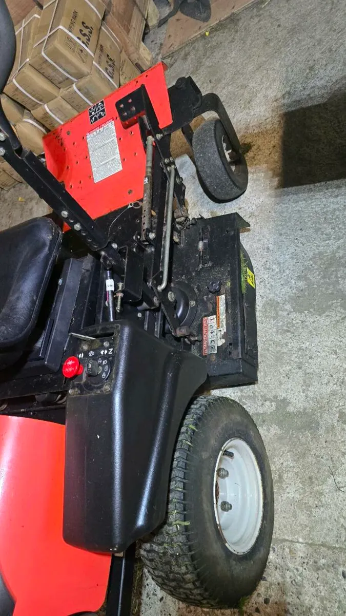 Zero turn mower - Image 2
