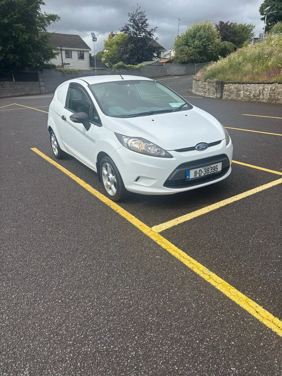 Ford Fiesta 2011 - Image 1