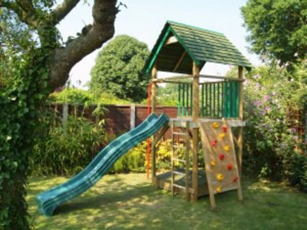 Childrens climbing frame - Image 2