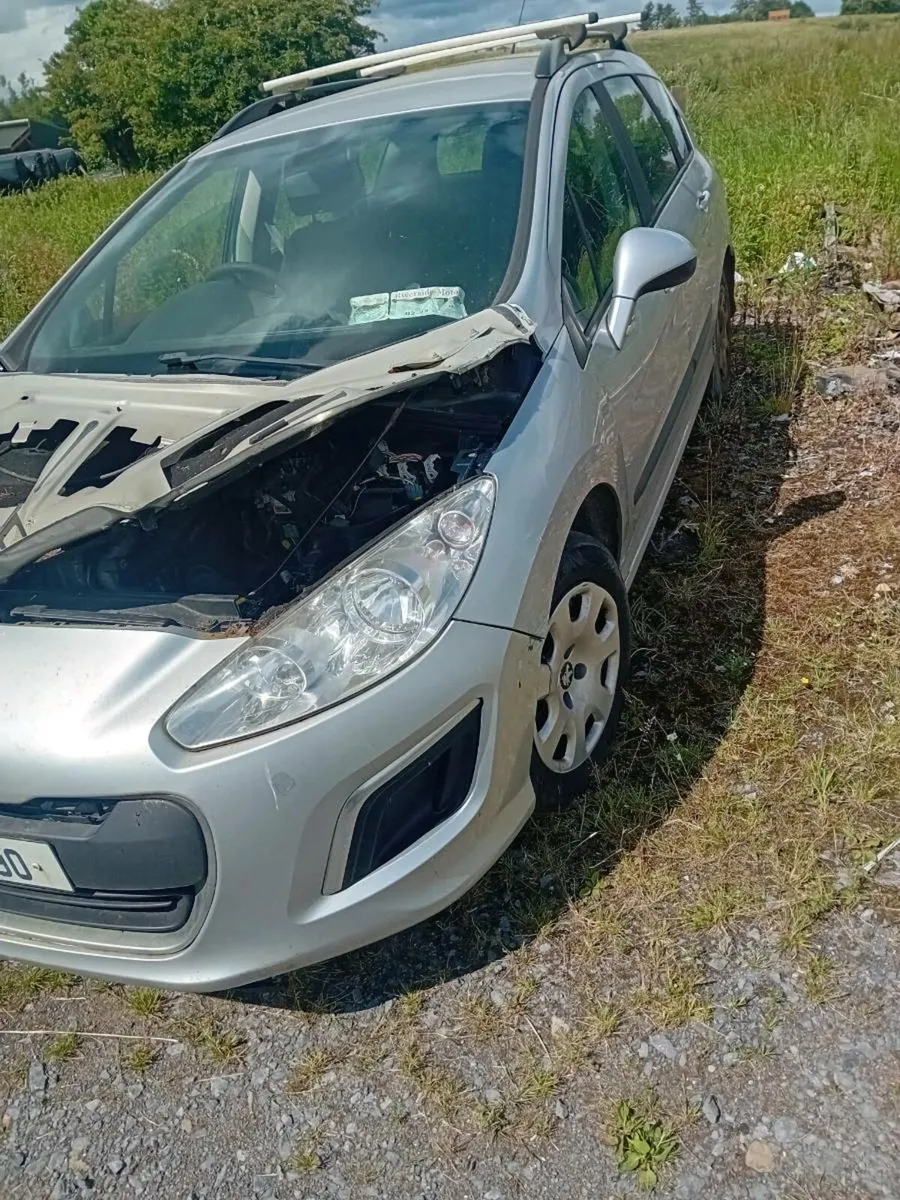 Peugeot 308 for parts - Image 1